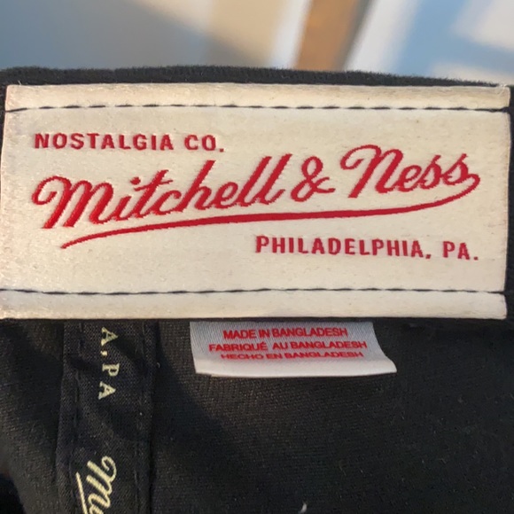 Mitchell and Ness Bulls hat. O/S - Picture 2 of 3